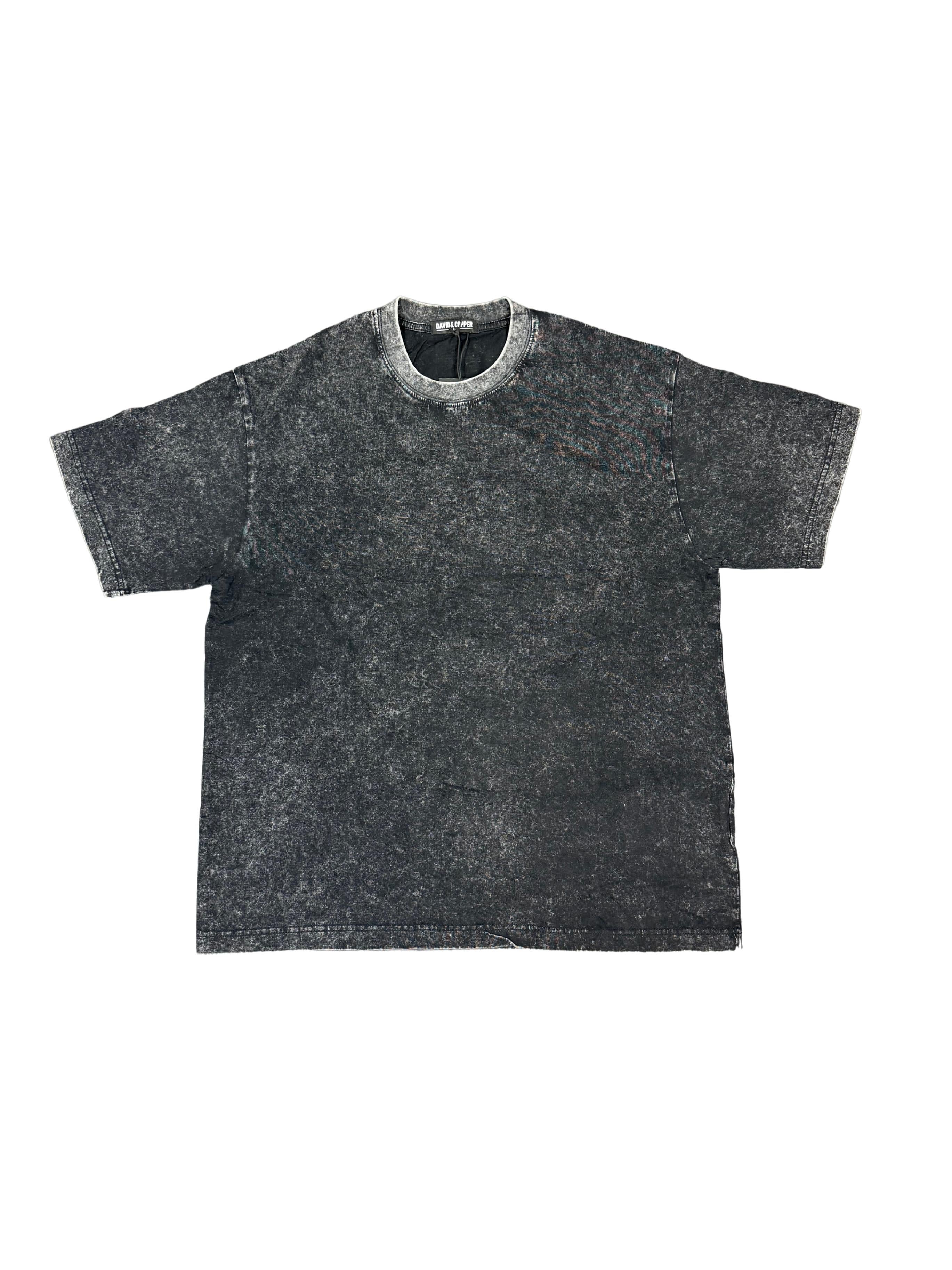 T-shirt stone wash