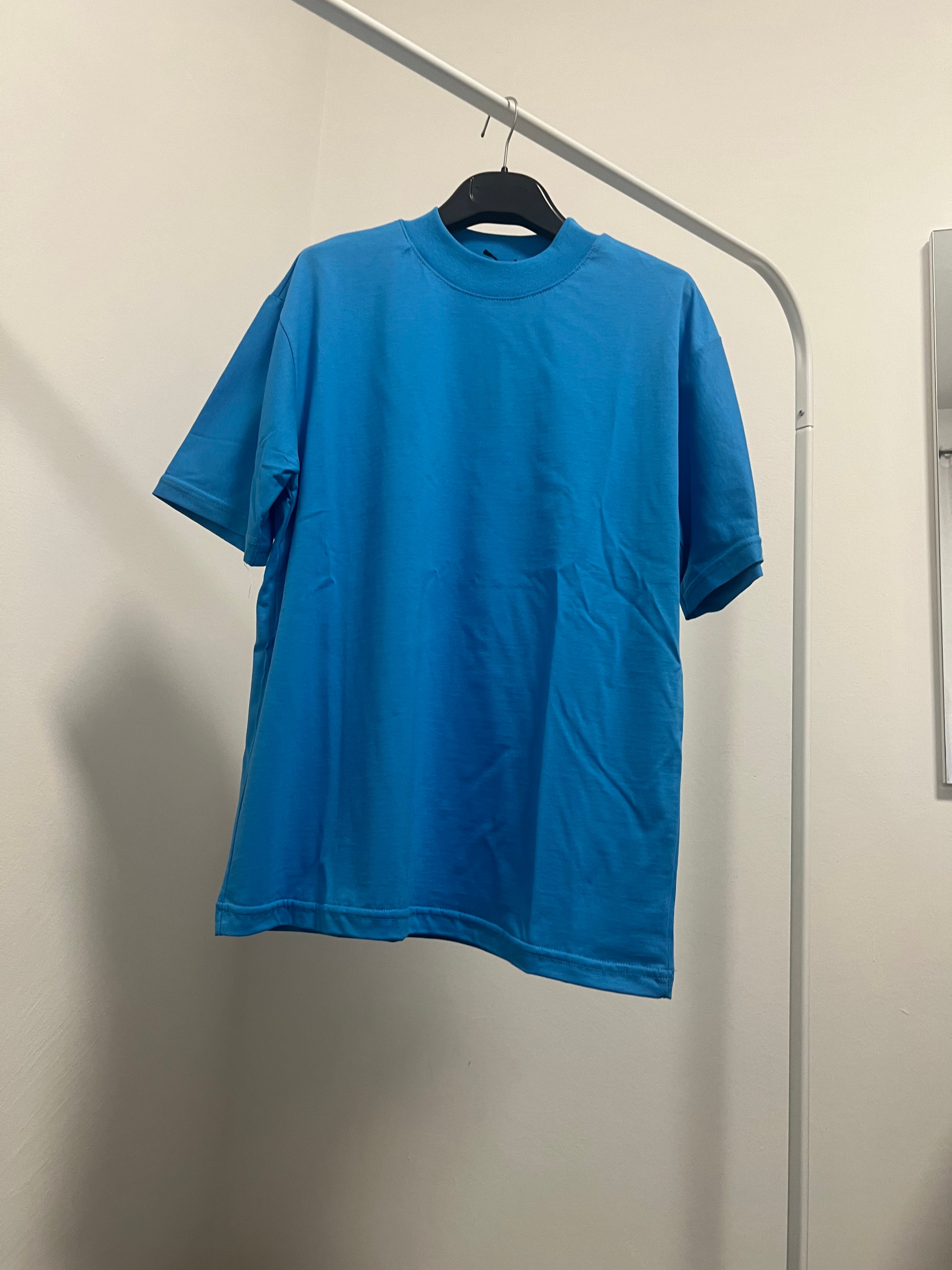 T-shirt collo alto