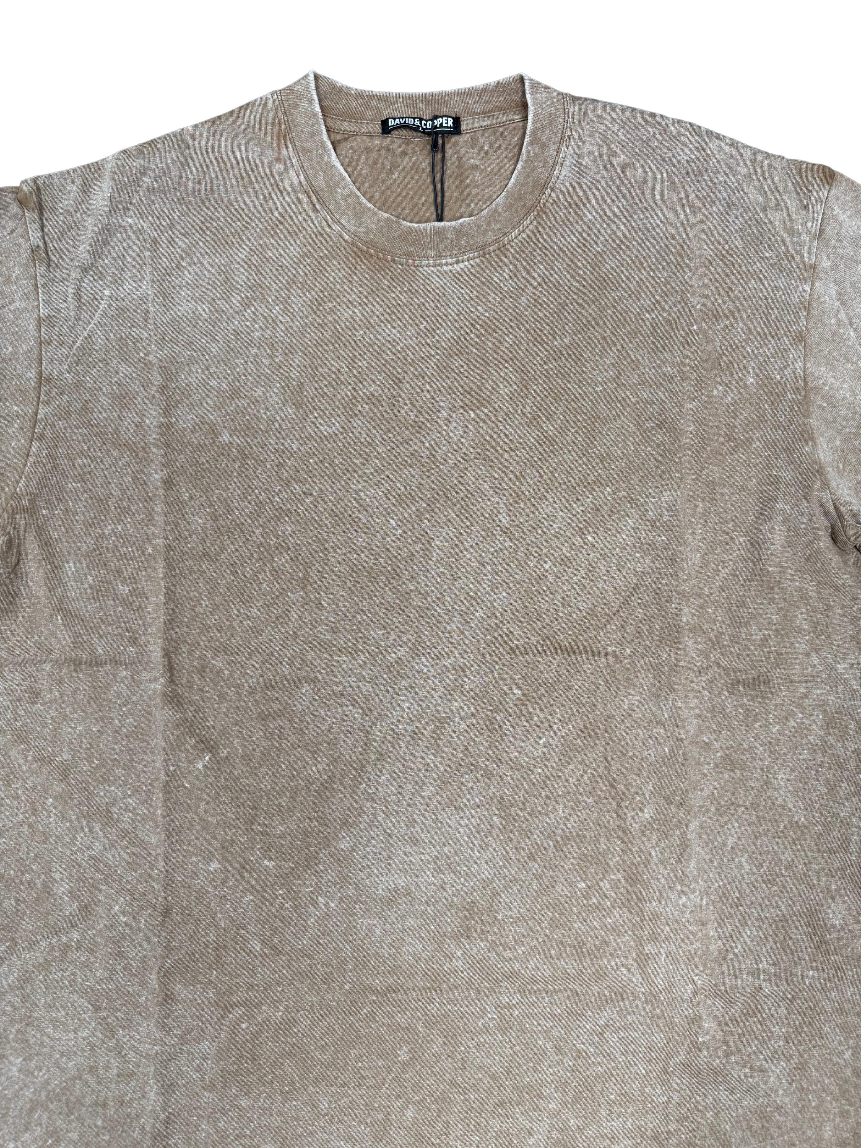 T-shirt stone wash