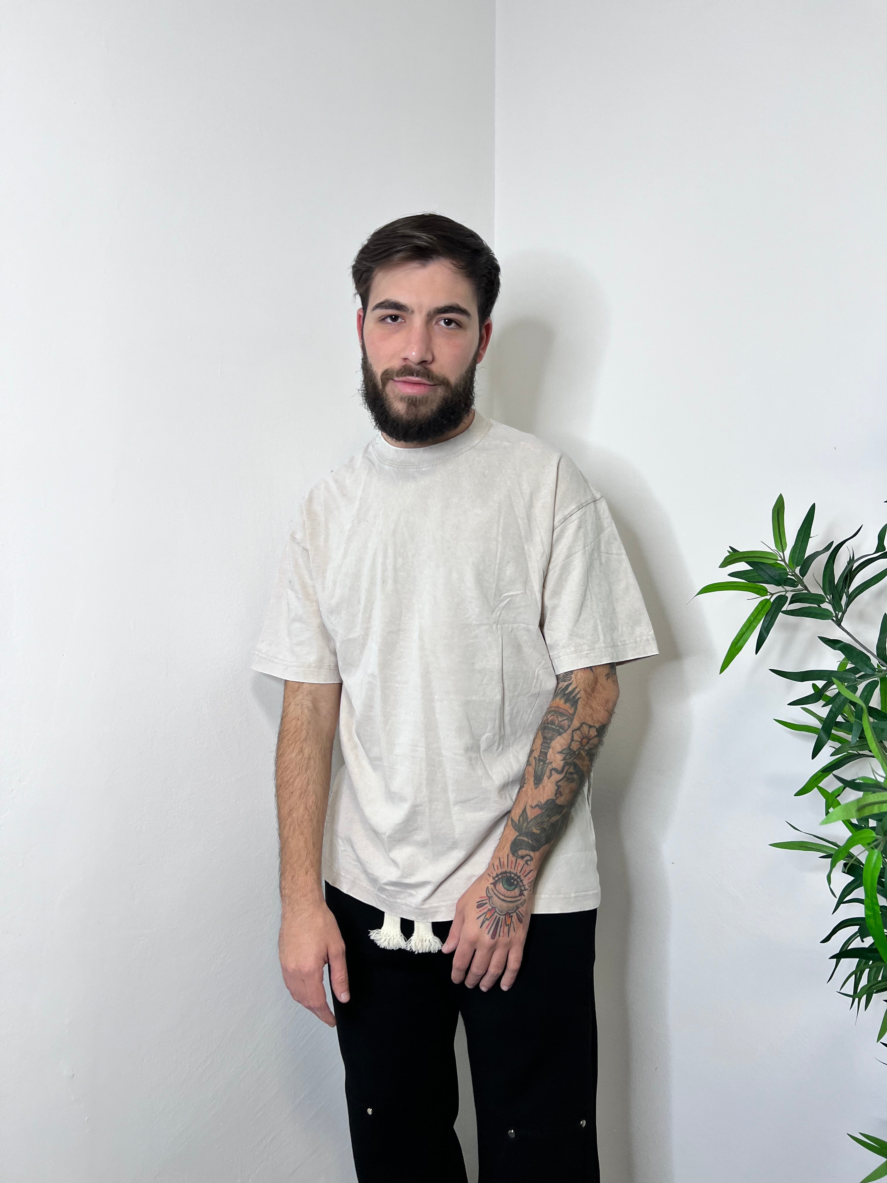 T-shirt stone wash